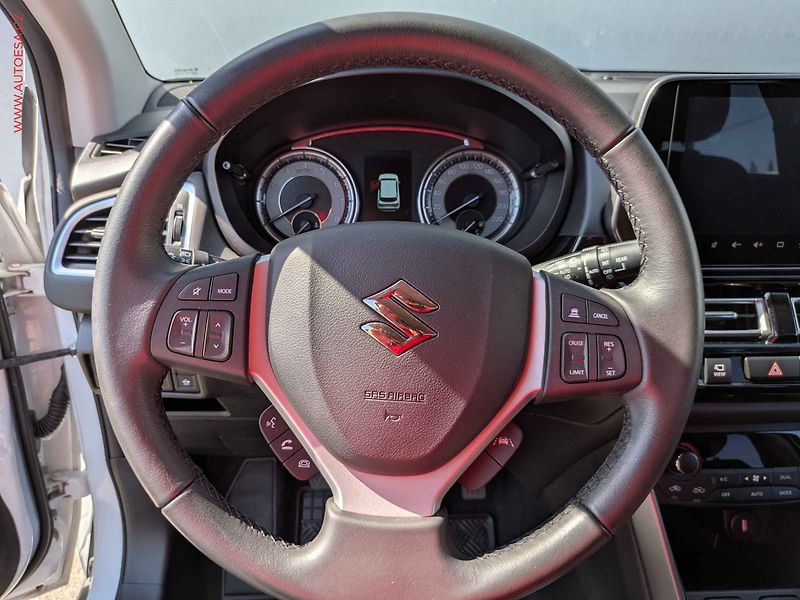 Suzuki S-Cross (2023) 1.4BJet 4x4, 1.maj,ČR - fotka 16 z 17