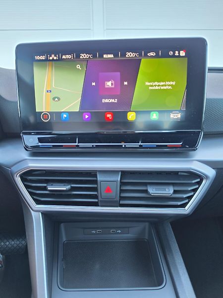 Seat Leon 2.0TDI DSG FR-Line Matrix DPH - fotka 18 z 27