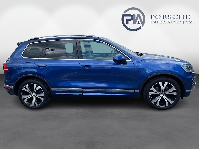 Volkswagen Touareg (2018) 3.0TDi V6 193kW R-line 4MOTTIO - fotka 8 z 24