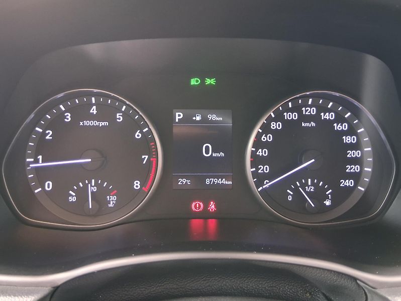 Hyundai i30 STYLE NAVI 1.4 T-GDi 103 kW - fotka 12 z 30