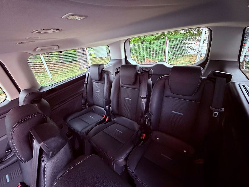 Ford Tourneo Custom 2.0 TDCi Active Aut., ČR, 1.Ma - fotka 14 z 34