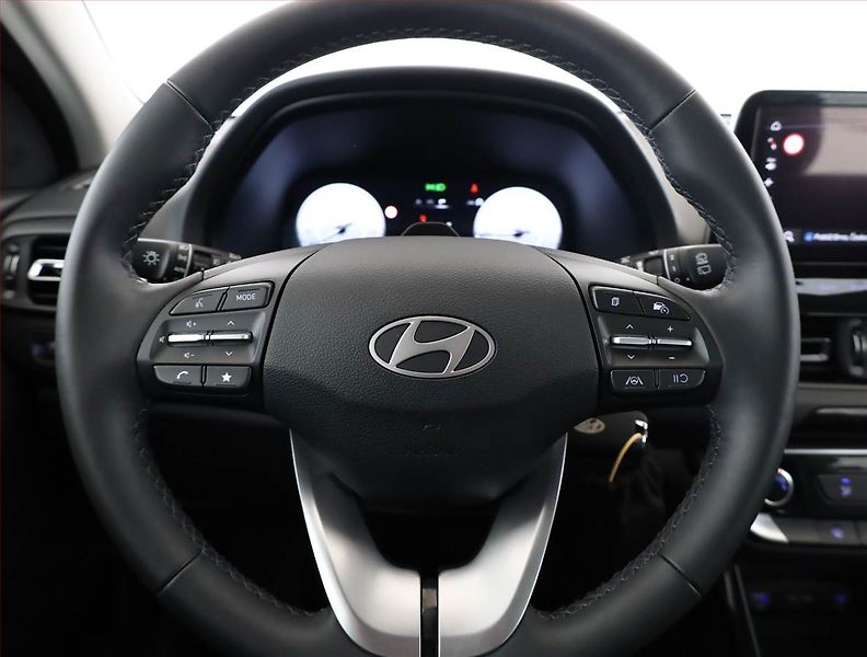 Hyundai i30 (2026) 1.0 T-GDI, Comfort, Navi - fotka 8 z 19