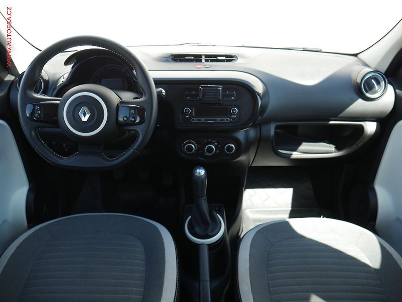 Renault Twingo (2018) 1.0 SCe, Limited, park. čidla - fotka 8 z 16