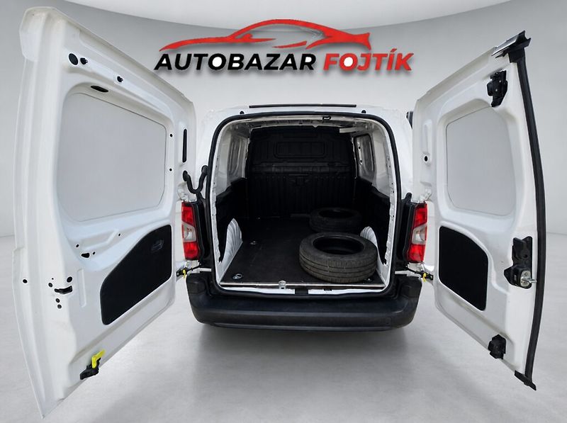 Opel Combo (2020) 1.2 Turbo 81KW L1H1 - fotka 14 z 20