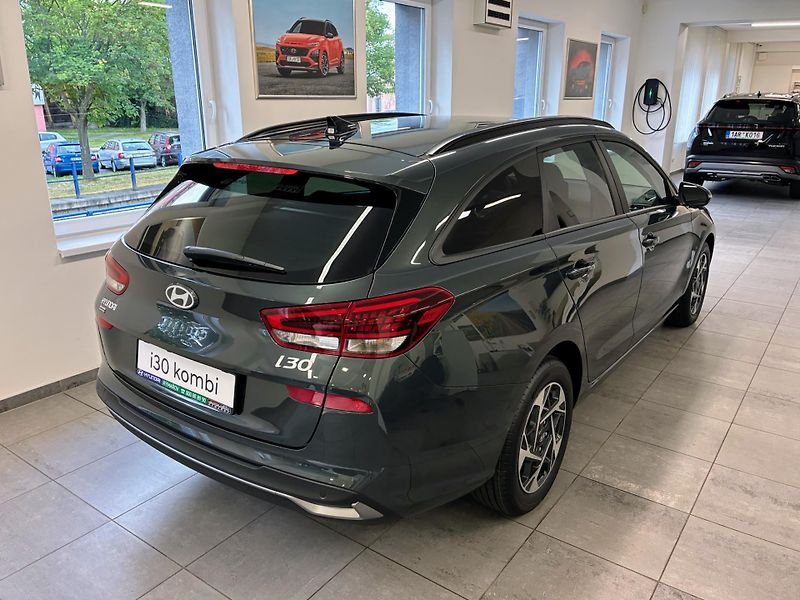 Hyundai i30 1,6 T-GDi 110kW DCT GO CZECH - fotka 3 z 20