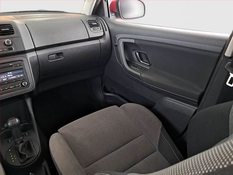Škoda Fabia (2012) 1.2 TSI, Automat, Tempomat - fotka 8 z 18