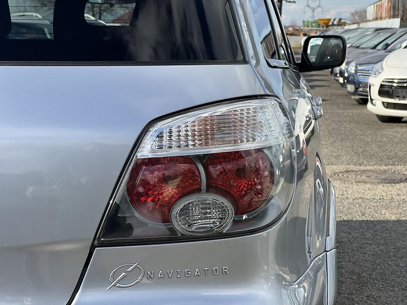 Mitsubishi Outlander Navigator 2.0i 4x4 KLIMA ALU - fotka 31 z 32