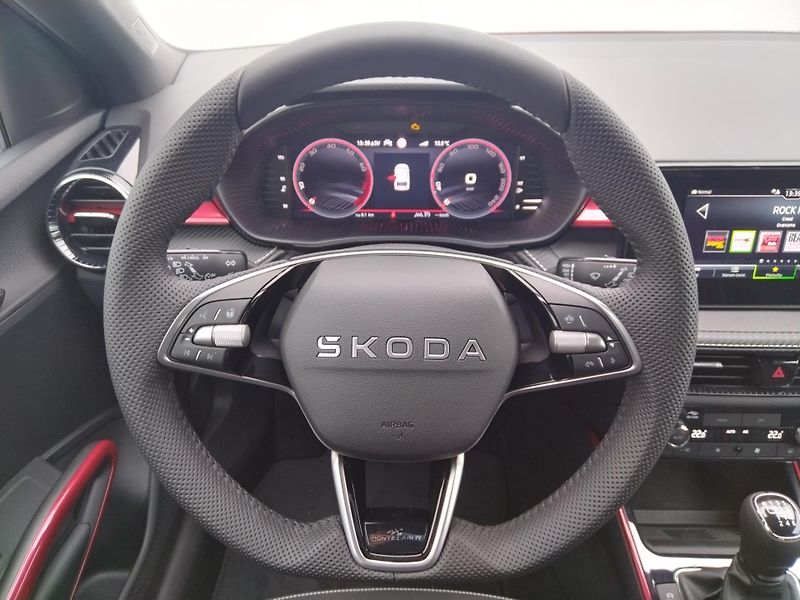 Škoda Fabia 1,0TSI - fotka 15 z 27
