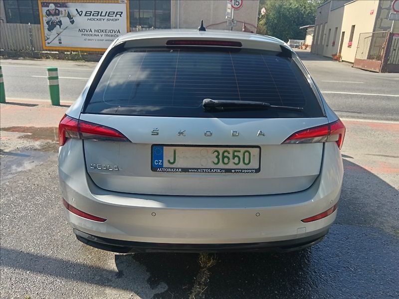 Škoda Scala 1,0 TSi  Cool Plus - fotka 10 z 21