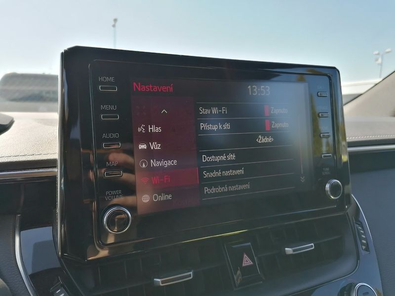 Toyota Corolla (2021) 1.8 Hybrid Executive,Head-up - fotka 15 z 33