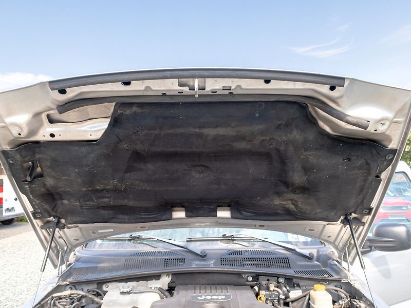 Jeep Cherokee (2002) 2.8CRD 120KW – SPORT STAR - fotka 36 z 39