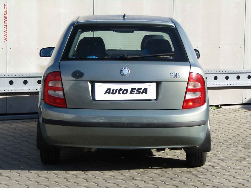 Škoda Fabia (2002) 1.4 MPi, ČR, STK8/28 - fotka 5 z 16