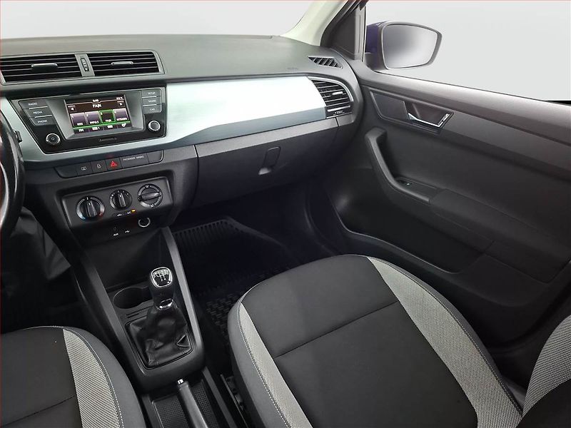 Škoda Fabia (2015) Ambition 1.4 TDI, Tempomat - fotka 8 z 21