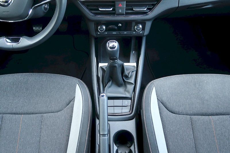 Škoda Kamiq (2023) Style 1,0 TSi/81 kW - fotka 12 z 33