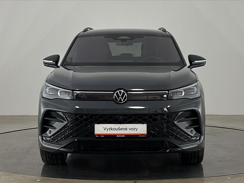 Volkswagen Tiguan R-Line 4MOT DSG - fotka 4 z 31