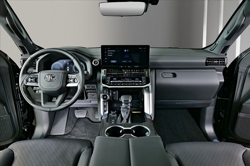 Toyota Land Cruiser (2026) LC300 Premium - fotka 14 z 27
