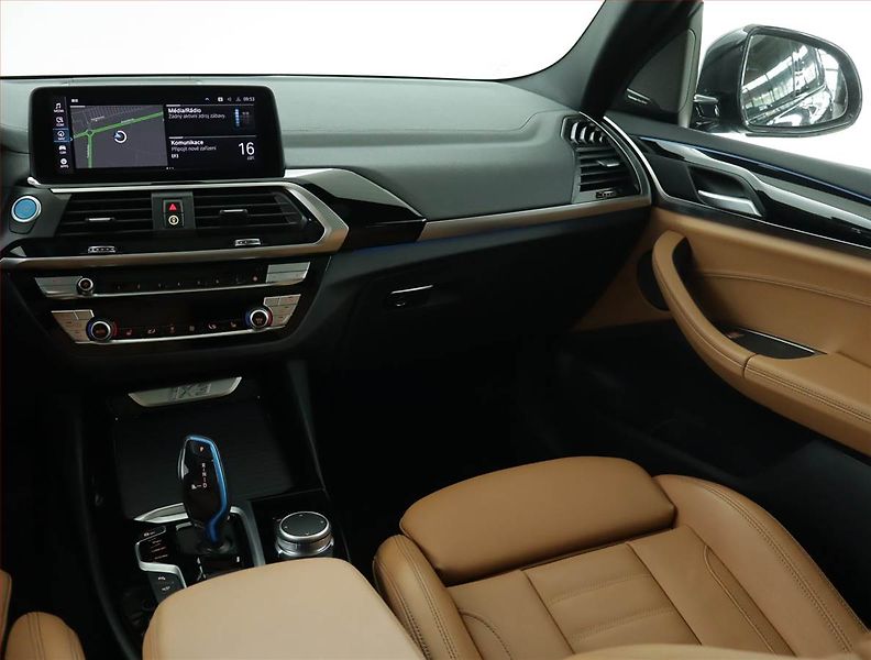 BMW iX3 (2021) Impressive 80 kWh, SoH 95% - fotka 8 z 21