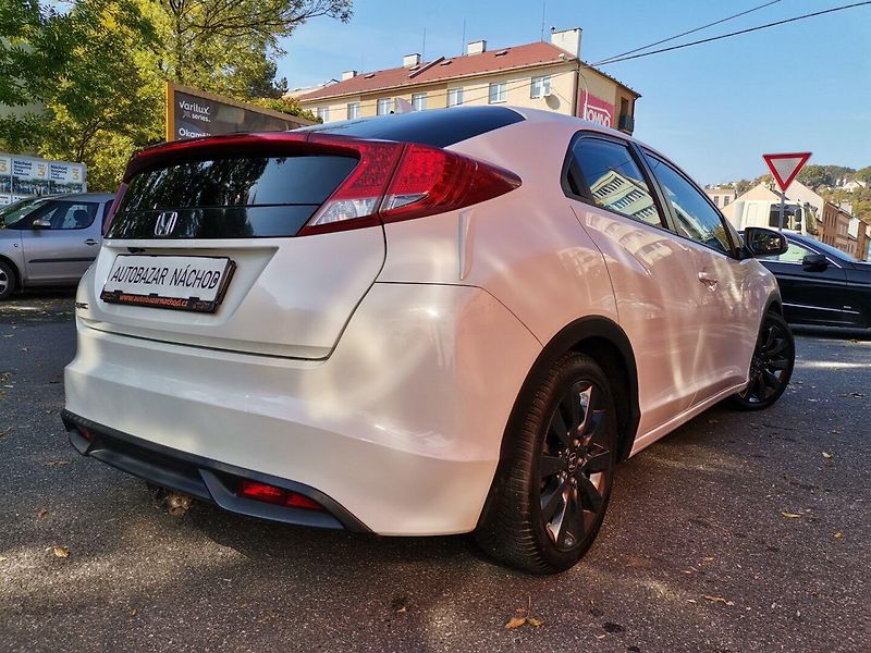 Honda Civic (2014) 1.8i 104kw MK 4 ČR Kamera - fotka 5 z 29