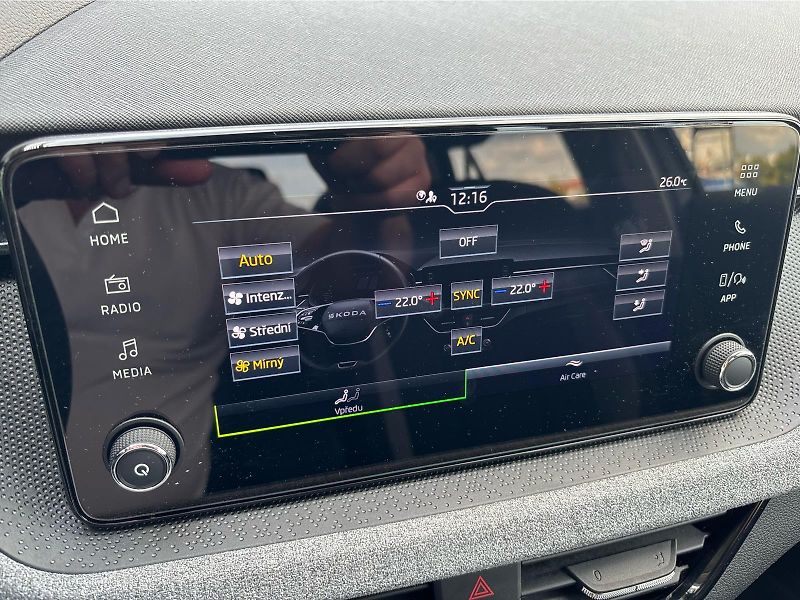 Škoda Kamiq 1.0TSi 85kW SELECTION - fotka 18 z 30