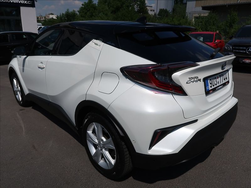 Toyota C-HR 1,8 Hybrid,Selection,NovéČR - fotka 4 z 26