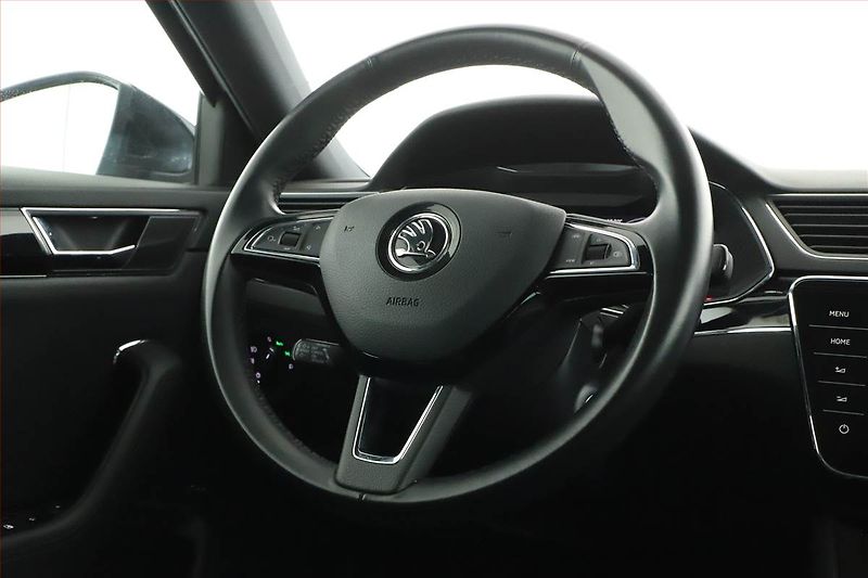 Škoda Superb (2020) Laurin&Klement 2.0 TSI - fotka 22 z 30