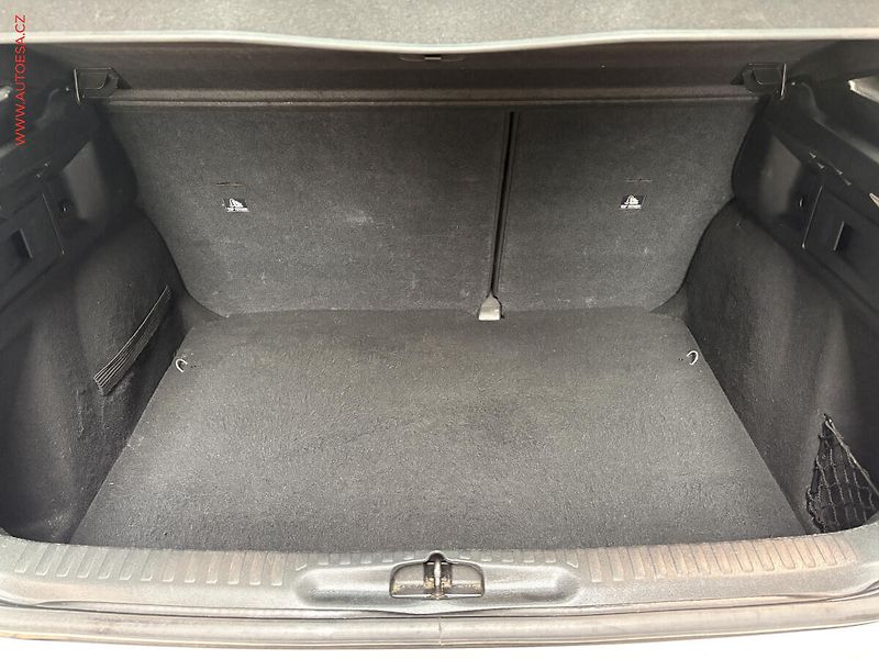 Citroën DS4 (2014) 1.6 VTi, AC, tempo, park - fotka 7 z 15