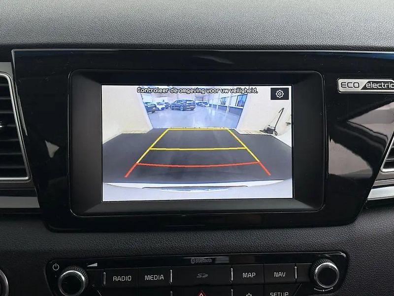 Kia Niro 150kW 64kWh Dynamic Tepelko TZ - fotka 6 z 13