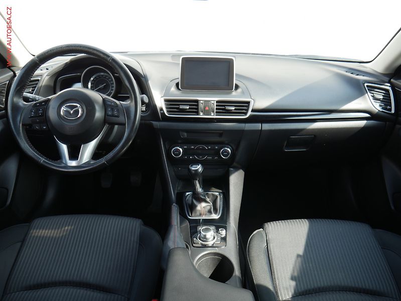 Mazda 3 (2014) 2.0 SKY ACTIV, ČR, Navi - fotka 8 z 19