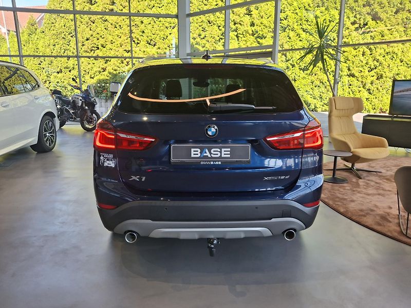 BMW X1 xDrive18d X-Line - fotka 5 z 24