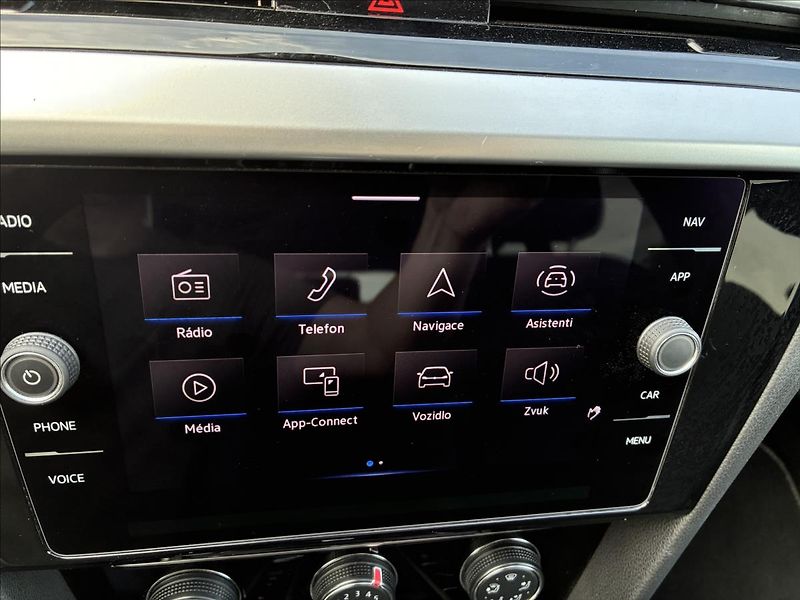 Volkswagen Arteon 2,0 R-LINE,TAŽNÉ,KAMERA 360 - fotka 23 z 27