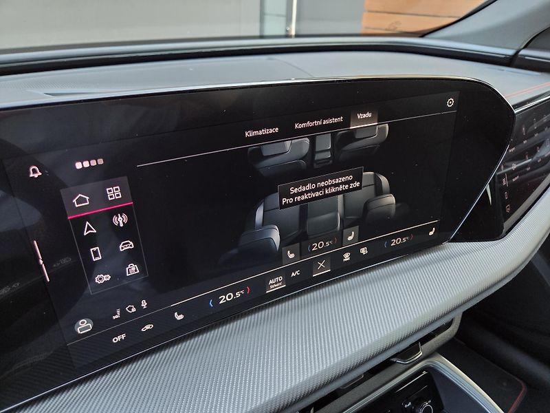 Audi Q5 TDi Q S-Line Vzduch Pano MAX!! - fotka 43 z 57