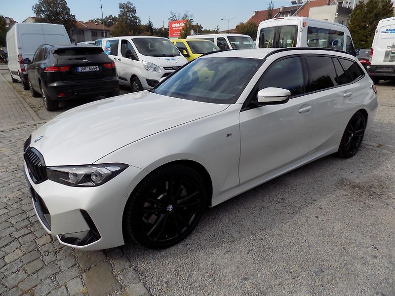 BMW Řada 3 330I 180 KW M SPORT XDRIVE - fotka 17 z 39