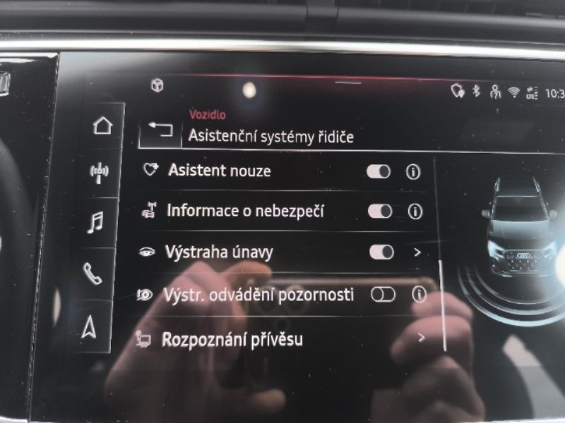 Audi Q7 3.0TDi 210kW S-line - fotka 19 z 26