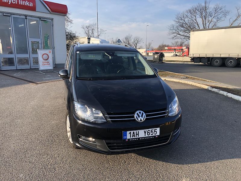 Volkswagen Sharan (2020) - fotka 8 z 9