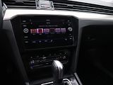 Volkswagen Passat 2,0 TDI Elegance Aut.Klima CZ - náhled 18