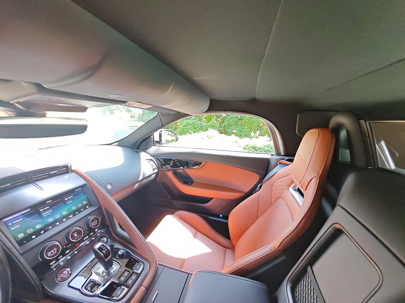 Jaguar F-Type (2020) Jaguar F-Type P450 MY21 1.maj. - fotka 17 z 23