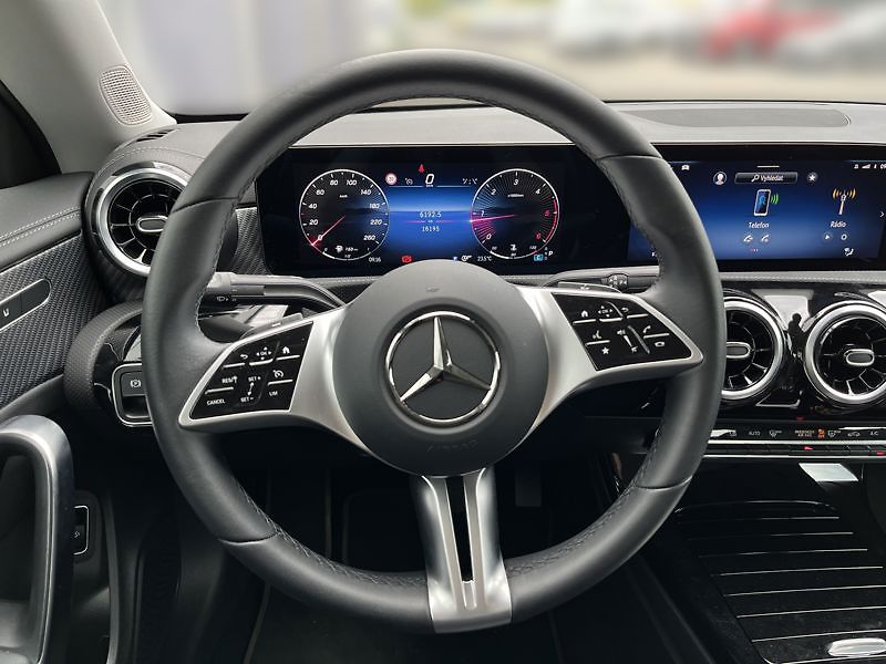Mercedes-Benz CLA Třída 180d kupé Progressive Ad - fotka 11 z 21