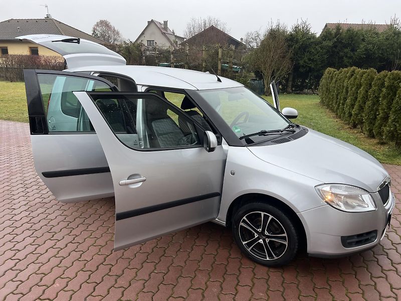 Škoda Roomster 1.2 51KW,ROZVODY+OIL,1MAJITELK - fotka 31 z 43