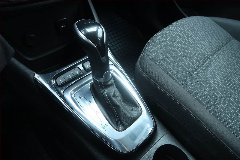 Opel Crossland X (2019) Enjoy 1.2 Turbo, Automat - fotka 13 z 19