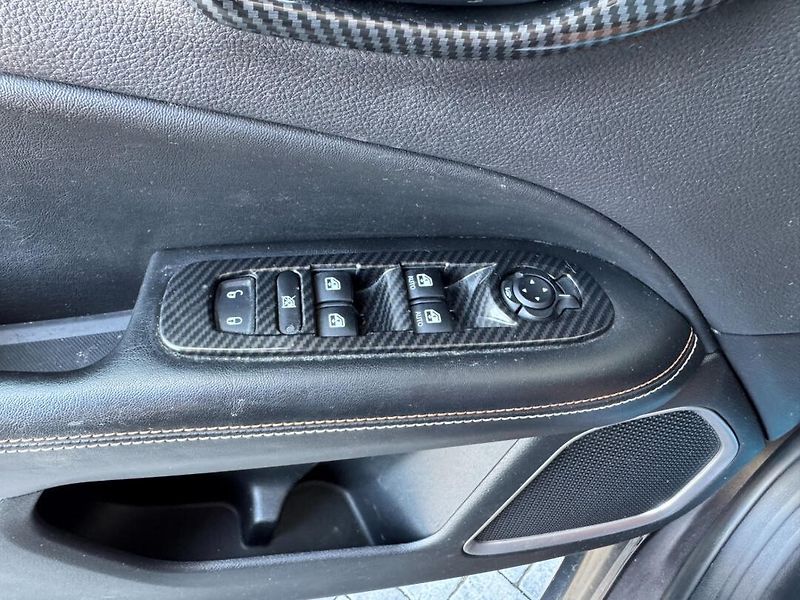 Jeep Compass (2018) 1.4 Multiair Longitude - fotka 27 z 33