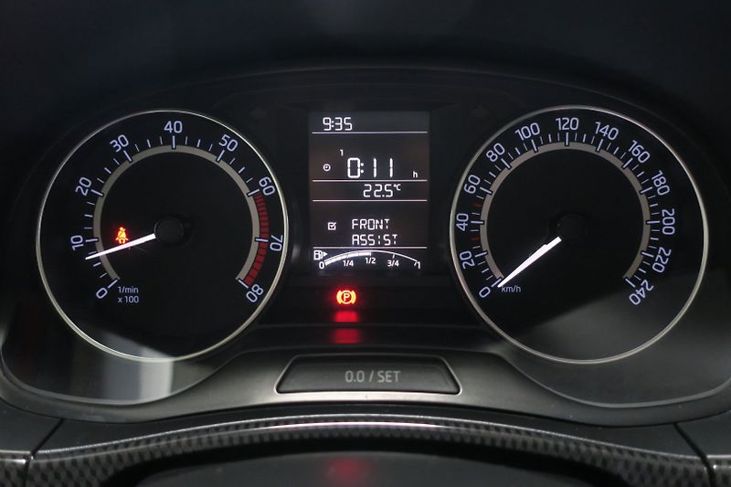 Škoda Fabia (2016) 1.2TSi Monte Carlo ČR - fotka 22 z 50