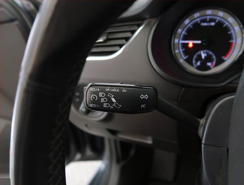 Škoda Octavia (2019) Scout 2.0 TDI, 4X4, Automat - fotka 20 z 23