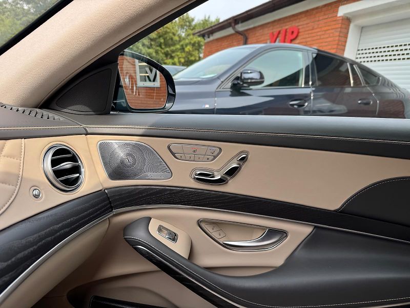 Mercedes-Benz Třídy S S560-4M-DESIGNO-LCD-R20-ČR - fotka 14 z 39