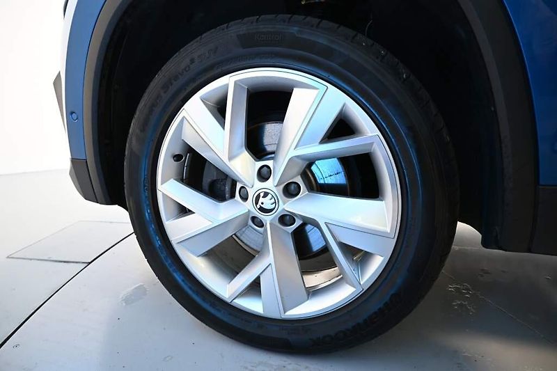 Škoda Kodiaq (2022) 2.0 DSG Matrix LED ACC Tažné K - fotka 34 z 36