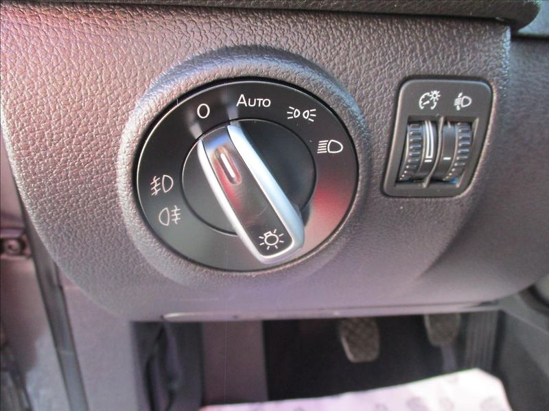 Volkswagen Tiguan 1,4 TSi, aut klima,serv.kn. - fotka 22 z 38