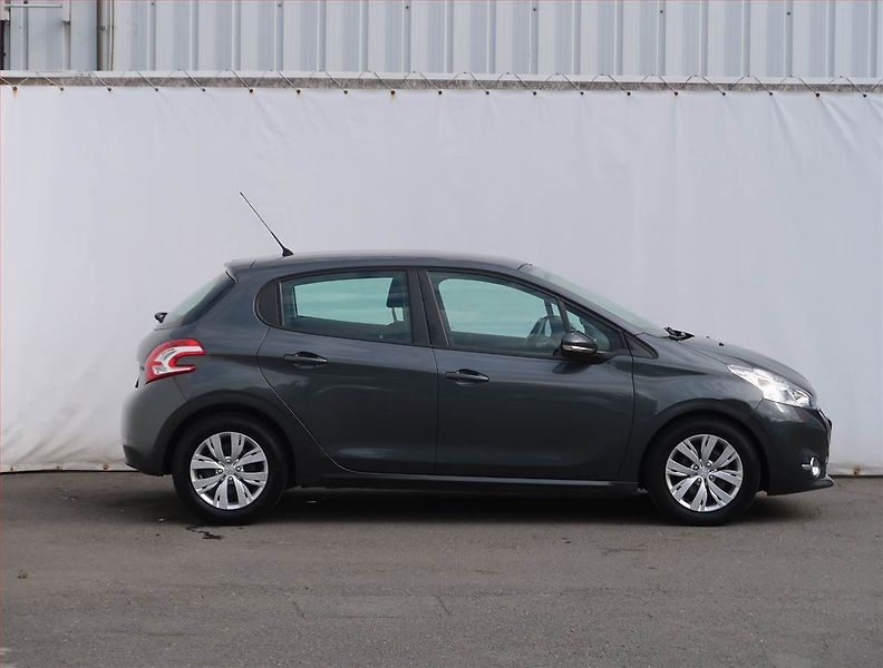 Peugeot 208 (2013) 1.4 VTi, Serv.kniha, nová STK - fotka 6 z 18