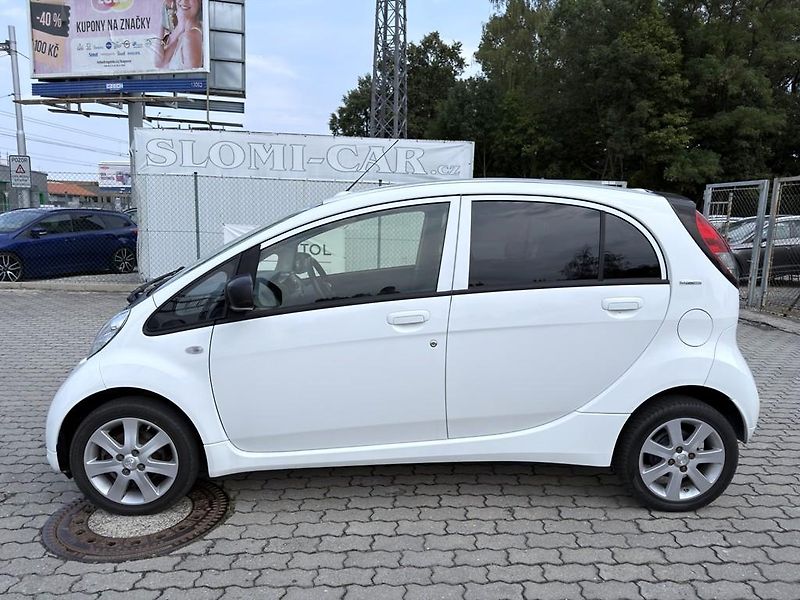 Peugeot iOn 49 kW servisní knížka - fotka 3 z 16