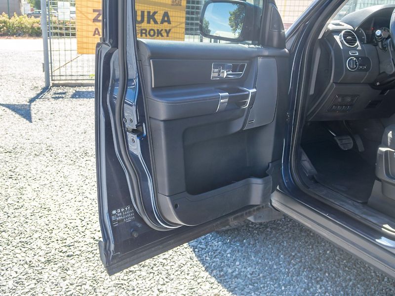 Land Rover Discovery (2013) 3.0D 155KW 7sed – NAVIJÁK - fotka 12 z 57