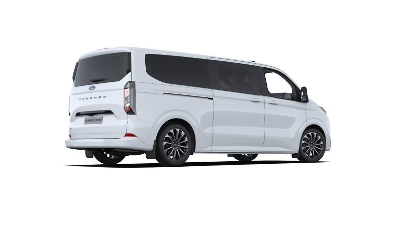 Ford Tourneo Custom (2026) Titanium X L2, Tourneo, 2.5 Du - fotka 3 z 9