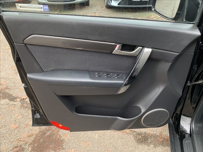 Chevrolet Captiva 2,0 CDTI AUTOMAT,7.MÍST - fotka 13 z 19